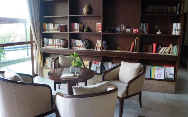 Hainan Qinheyuan Adult Year Club Aparthotel