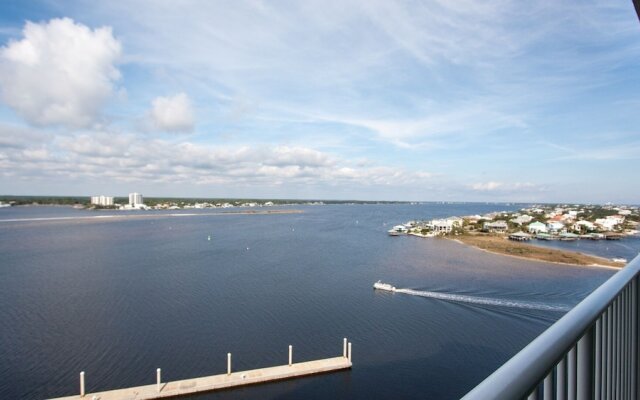 Crd1005 3 Bedroom Condo