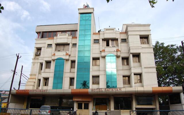 Hotel Sathyam Trichy