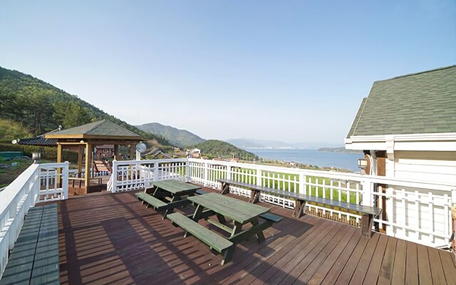 Namhae Sanmaru Pension