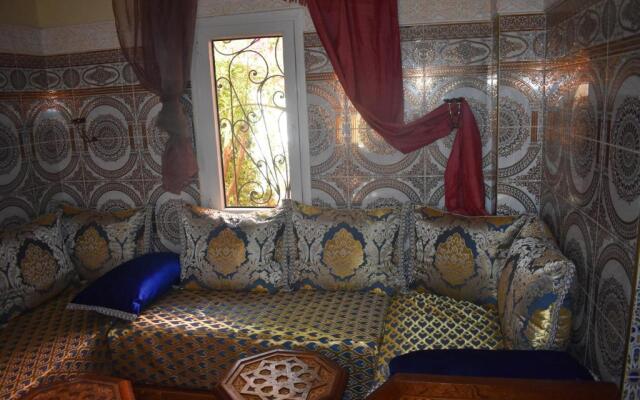 Riad Alaoui 135 with swimming pool and free parking