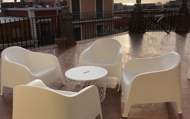 H Hostel Friendly Accommodation