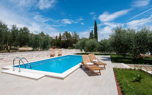 Holiday Villa Lovište Paradise