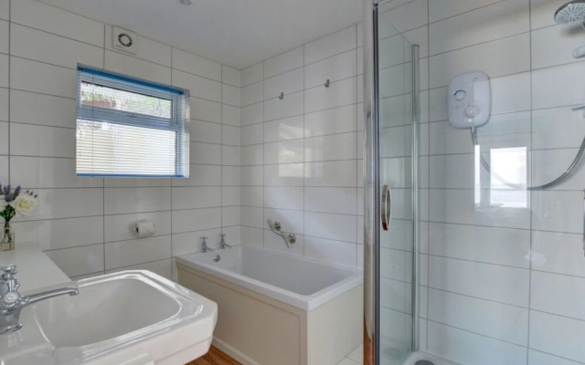 Flat 8 Clifton Court Croyde