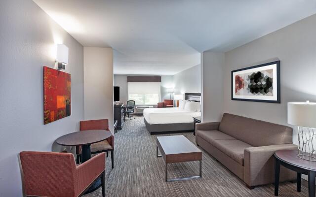 Holiday Inn Express & Suites Shreveport South Park Plaza, an IHG Hotel