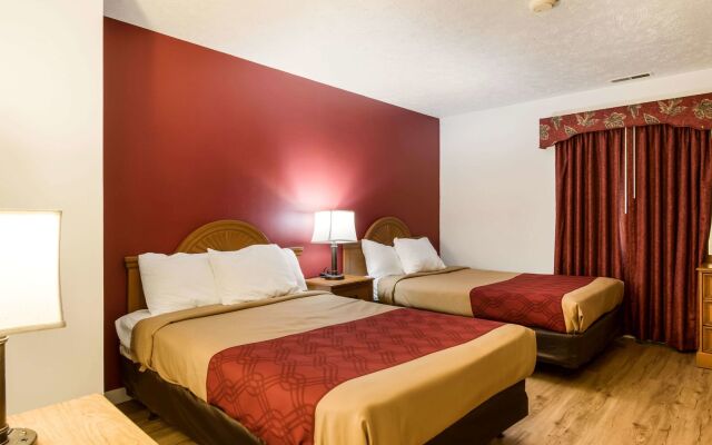 Econo Lodge Inn & Suites Lake Harmony - Pocono Mountains Area