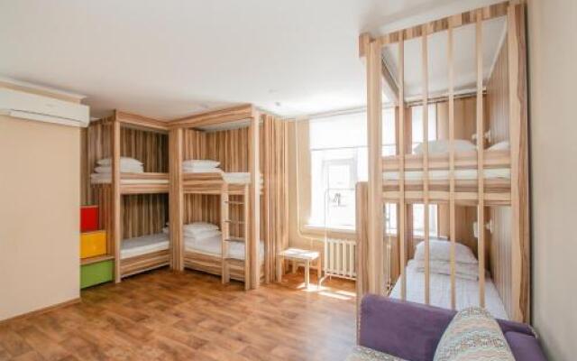 Hostel Svoi Ludi