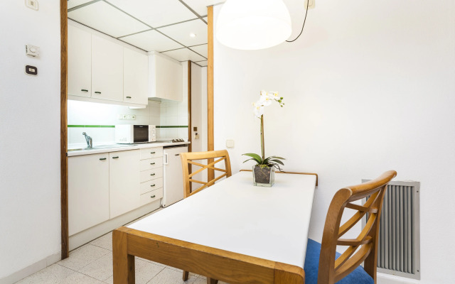 Globales Apartamentos Nova