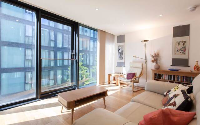 Elegant and Modern Apartment in Central Edinburgh