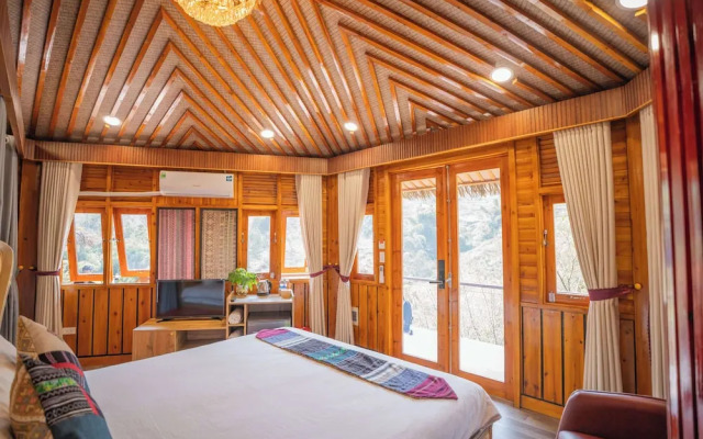 Sinai Bungalow & Hotel SaPa