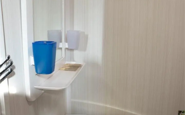 Золотой Лотос