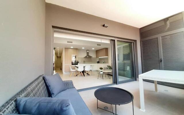 Aqua Beach Torrevieja by Villas&You