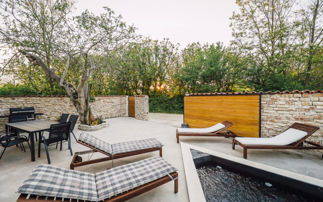 Villa Begonia with swimming pool, Privlaka (Zadar)
