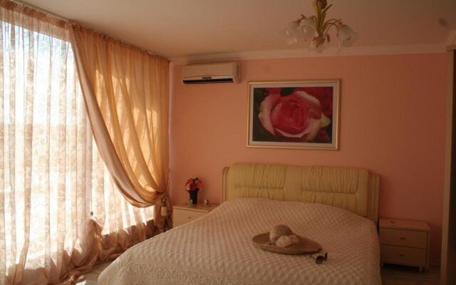 Rose Garden Hotel
