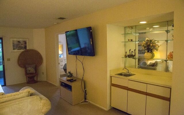 Clubview Country Club Condo