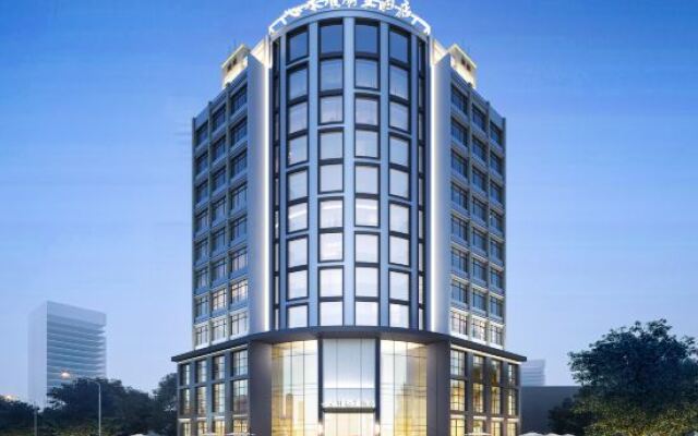 Rezen Xinshuiman Hotel (Wuyue Square Economic Development Zone)