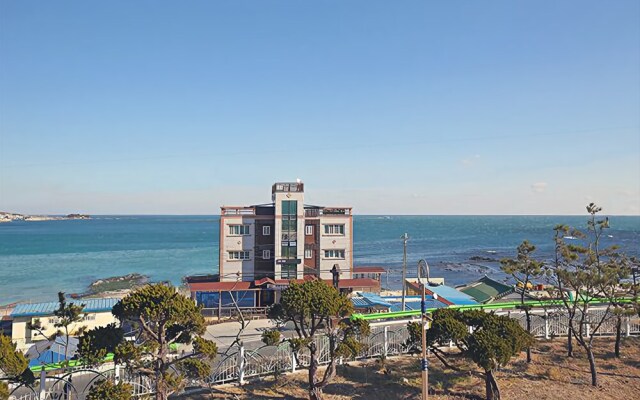 Pohang Guryongpo Ara Pension