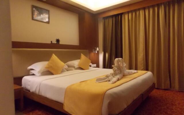 Silver Cloud Hotel & Banquets Ahmedabad
