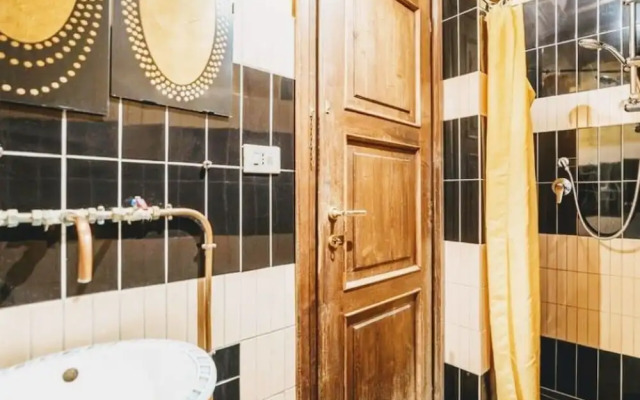 Apartment 2 People Rome Center, Trevi Fountain