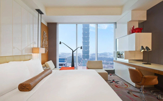 W Taipei