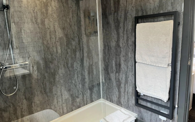 Freshwater - Hot Tub - Pet Friendly - Garden