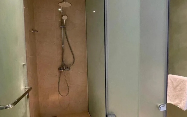 Arena Jakovi Condotel