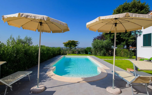 Belvilla by OYO Limonaia