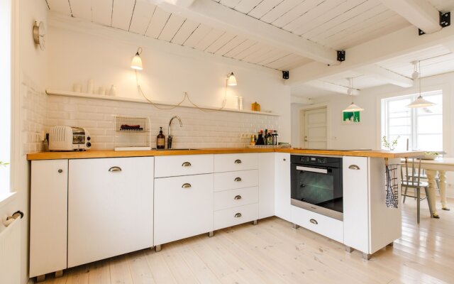 Beautiful bright and embracing villa in old town Akureyri