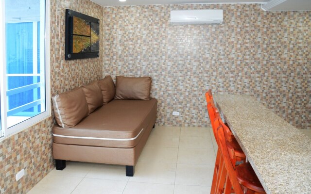 Conquistador Apartaments By SYA