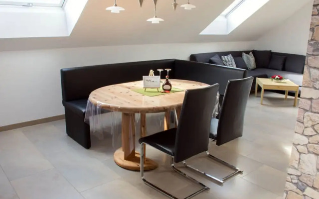 Holiday Apartment Thoma