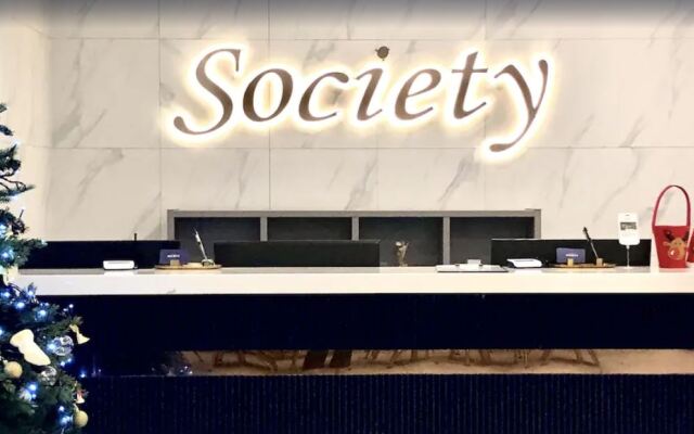 Hotel Society