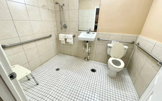 Relax Motel