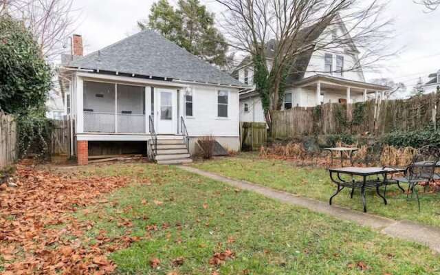 Cozy Cape Cod Bungalow