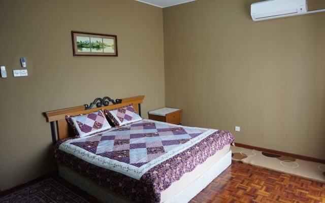 Kenanga Homestay Bukit Mahkota