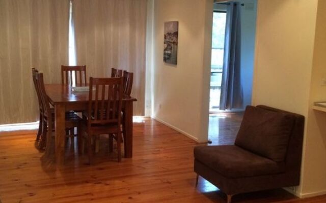 Australian Home Away @ East Doncaster Pine Hill