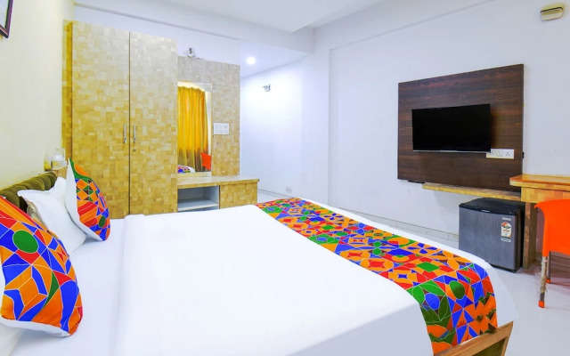 Fabhotel Saiba Residency