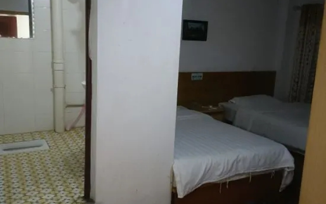 Yixing Hotel – Guest Rooms – Shaoyang