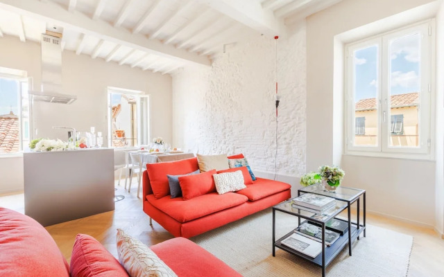 The White Lotus Penthouse