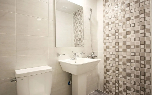 Shine Hotel