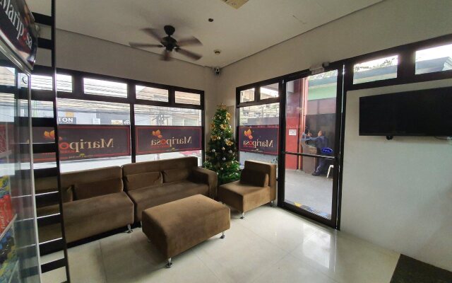 MODA Mariposa Budget Hotel - Anonas