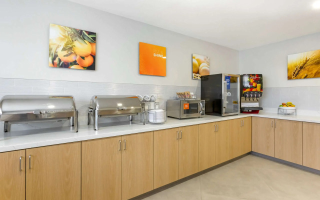 Comfort Suites At Tucson Mall