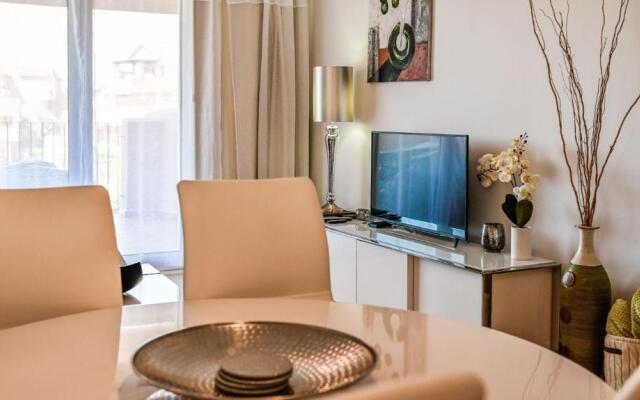 Beautiful 2 Bedroom Apartment - EO6821MM