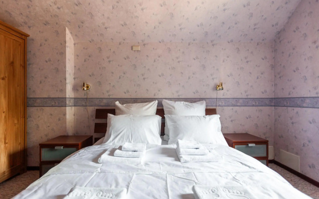 Дом Звезда 2000