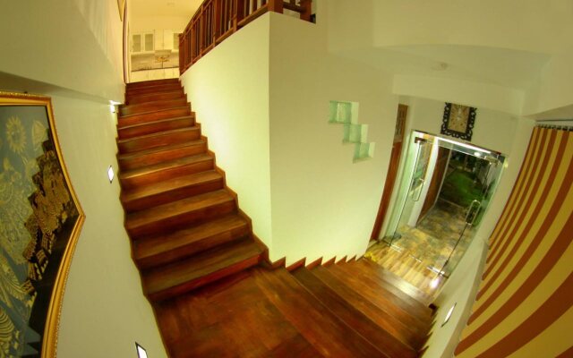 Grand Residence