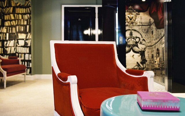 Hôtel du Petit Moulin, Haute Couture hotel by Lacroix