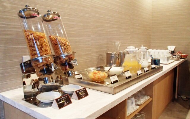 Osaka Riverside Hotel