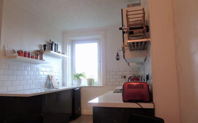 Snug Krayr Apartment