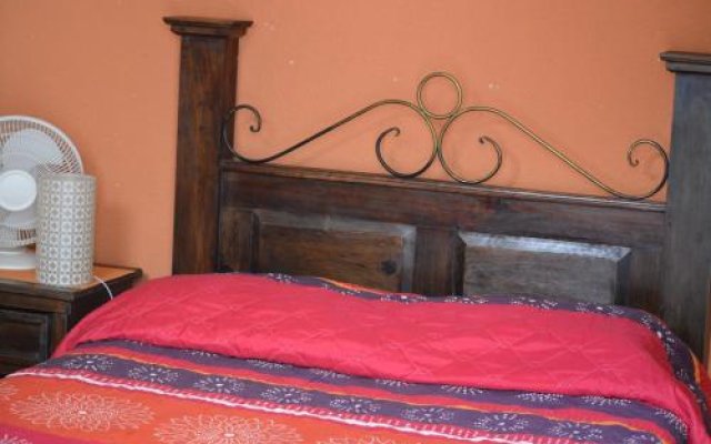 Hostal Los Volcanes - Hostel