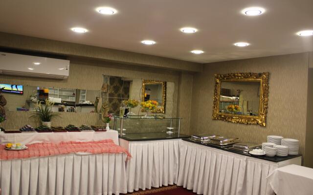 Diamond Royal Hotel