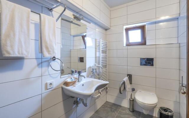 Avena Mountain Hotel - Adults Only